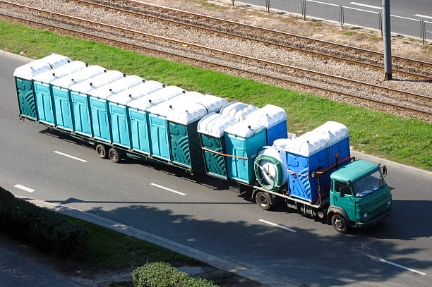 Porta potty delivery and setup in Southside, AL